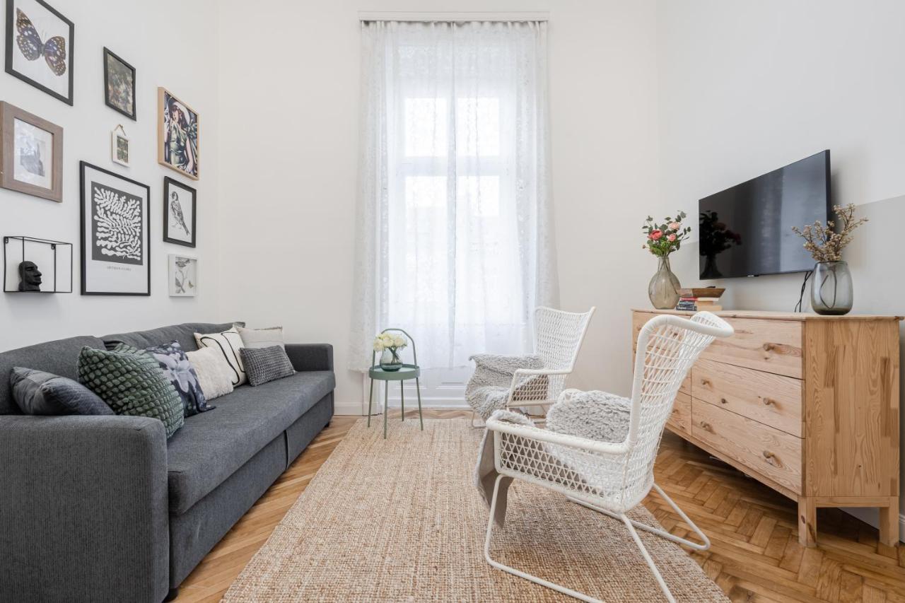 Atmos Glare Apartment 布达佩斯 外观 照片